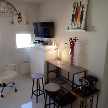 Suite 1 Chambre, 1 Sejour, Climatise, Piscines, 400M De La Mer La Londe-les-Maures Dış mekan fotoğraf